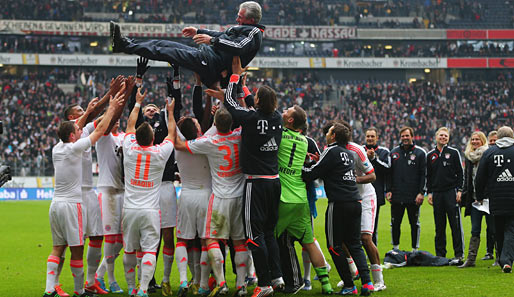 Die Bayern sind zum 23. Mal deutscher Meister. Für Jupp Heynckes ist es der 3. Titel als Trainer der Münchener. Los ging's im Sommer 2012...