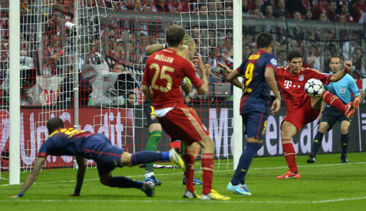 Und auch vorne wusste der FCB überzeugen. Auf Vorarbeit von Müller trifft Mario Gomez zum 2:0