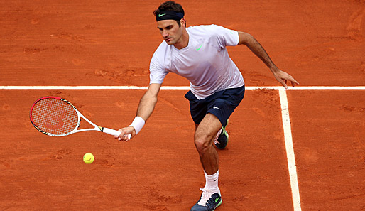 Die Damen hatten, wie es sich gehört, den Vortritt: Bei den Herren stieg Roger Federer ein - mehr als ein leichtes Einspielen war es nicht