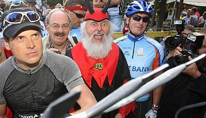 2006 platzte die Bombe: Ullrich ist in den Fuentes-Doping-Skandal verwickelt, der fünf Tage vor Tour-Beginn an die Öffentlichkeit gerät. Am 30. Juni 2006 wird er ausgeschlossen