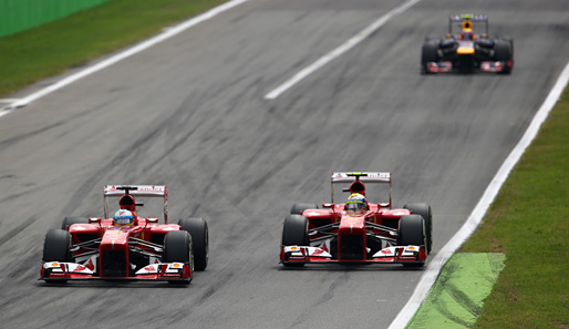 ... dann ließ Felipe Massa seinen Ferrari-Kollegen Fernando Alonso vorbei, der die Lücke zu Sebastian Vettel aber nicht schließen konnte