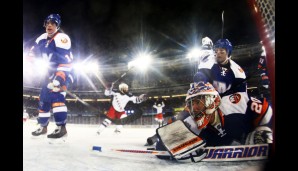 Auf dem Eis hieß das Duell: Islanders vs. Rangers - mit dem besseren Ende für die Broadway Blueshirts