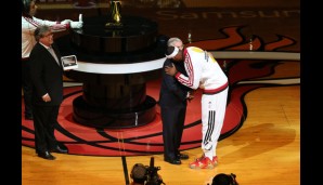 Selbst der King verneigt sich vor dem Commissioner. Die Miami Heat um LeBron James waren das letzte Team, bei dessen Ringvergabe David Stern offiziell zugegen war