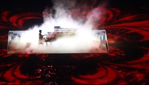 Arbeiten unter erschwerten Bedingungen - ein Pianist im Rauch