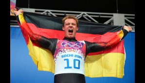 Robert Harting lässt grüßen! Felix Loch erinnerte nach seinem zweiten Olympiasieg fast ein wenig an den deutschen Diskus-Helden