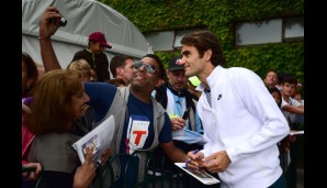 Selbst an seinem freien Tag war Roger Federer für das eine oder andere FedEx-Selfie zu haben