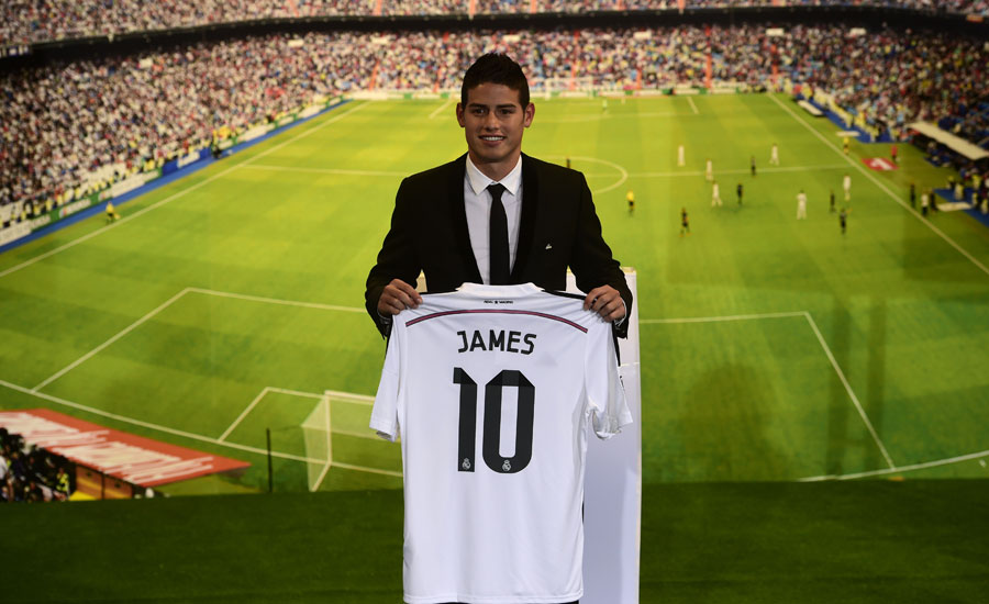 Spätestens zur neuen Saison sind die Tränen schon vergessen. James Rodriguez unterschreibt im Sommer 2014 bei seinem "Traumverein" Real Madrid - und kostet die Königlichen 60 Millionen Euro
