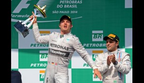 Auch der überglückliche drittplatzierte Felipe Massa klatschte anerkennend Applaus für den Sieger