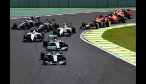 Nico Rosberg konnte die Pole Position ausnutzen und verteidigte die Spitzenposition vor Lewis Hamilton am Start