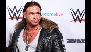 Noch nicht ganz die Augenbraue von The Rock, aber der 32-Jährige hat ja noch Zeit, sollte es wirklich etwas mit einer WWE-Karriere werden