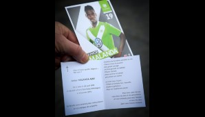 Mit Trauerkarten und Bildern gedachten die Angehörigen dem talentierten Fußballprofi