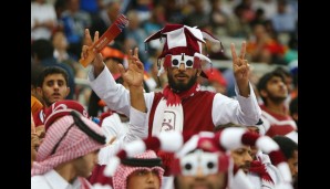 "Peace"! Vor der Partie gegen Frankreich waren die Fans von Katar noch voller Vorfreude