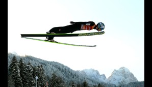 Besser machten es aber wieder einmal die Nachbarn... Der Weltcup-Führende Michael Hayböck war auch in Garmisch wieder vorne mit dabei