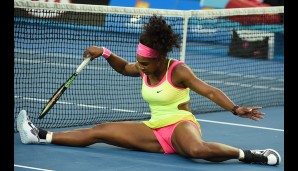 Tag 2: Bei so wenig Gegenwehr darf man sich ruhig mal hinsetzen - Serena Williams stellte in Runde eins ihre artistischen Fähigkeiten unter Beweis
