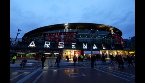 FC ARSENAL - AS MONACO 1:3: Draußen putzte sich das Emirates Stadium mal wieder für einen CL-Abend raus