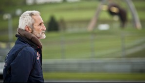Der Ungar Peter Besenyei war Mitgründer des Red Bull Air Race. Der älteste Teilnehmer im Feld erlebte 2014 eine Saison zum Vergessen. Doch Besenyei bleibt gefährlich
