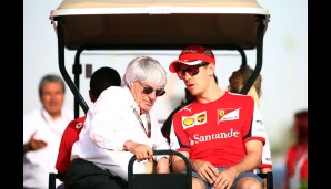 Nebenbei nahm sich Bernie Ecclestone auch Zeit für seine Fahrer - ob er Sebastian Vettel erklärte, warum er ihn zuletzt für sein Auftreten in der Öffentlichkeit kritisierte?