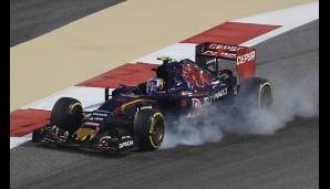 Aus Carlos Sainz Toro Rosso steigt Rauch auf