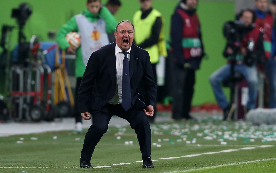 Coaching-Zone ist was für Loser: Napoli-Coach Benitez hielt es trotz großer Führung kaum aus