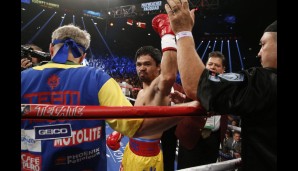 "Manny! Manny!" - nach zwölf Runden fühlt sich Pacquiao als Sieger - auch die Halle steht noch immer hinter dem Filipino