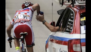 Gutes Teamwork: Sprinter Joaquim Rodriguez und Team harmonierten prächtig - auch bei der Getränkeübergabe