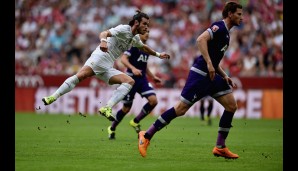 In der zweiten Halbzeit packt Bale den Hammer aus und schießt Real zum 2:0 - sein Blick führt den Ball regelrecht ins Tor