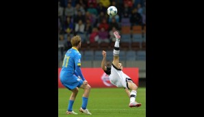 Miroslav Vulicevic macht den Rooney, Aliaksandr Hleb hält da lieber Sicherheitsabstand