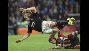 PSV - UNITED 2:1: Die Verletzung von Luke Shaw überrschattete zunächst das Spiel in Eindhoven