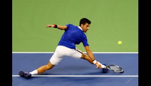 Mann aus Gummi: Novak Djokovic verbiegt seinen Körper, wie es ihm gefällt
