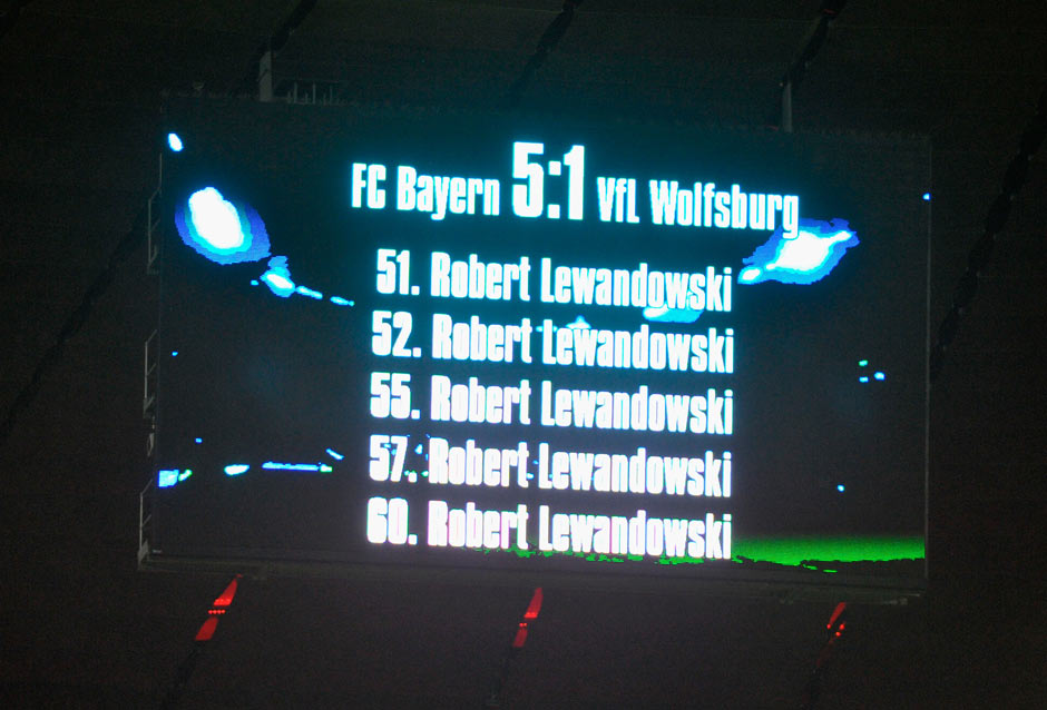 Die One-Man-Show der Hinrunde: Robert Lewandowski erzielt gegen Wolfsburg als Joker fünf Tore in weniger als neun Minuten