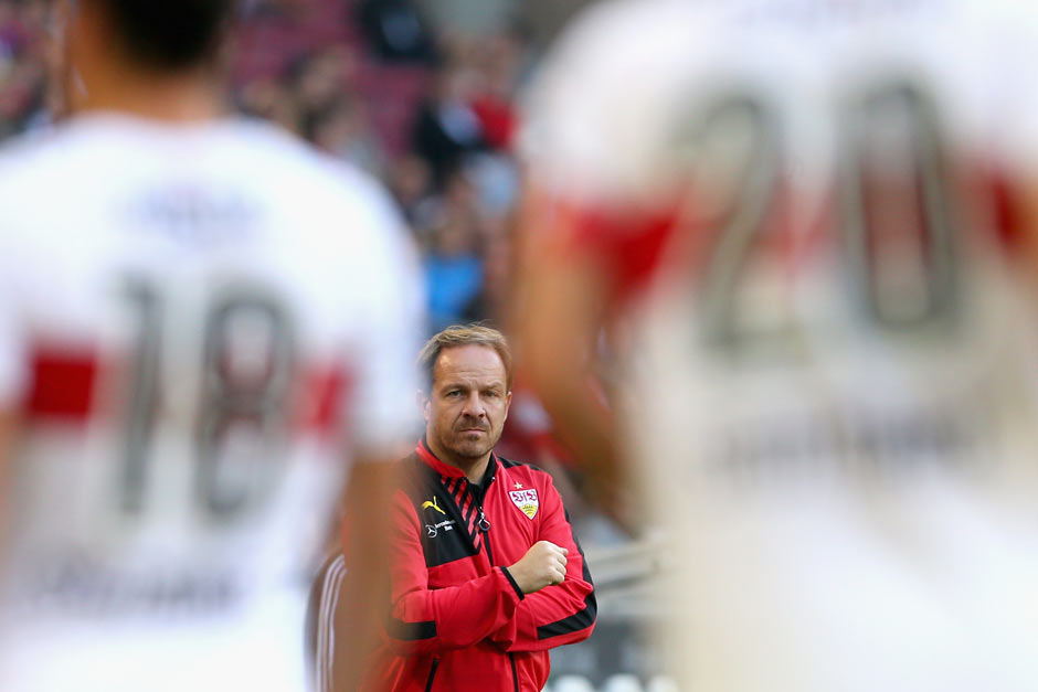 Wo wir gerade bei Trainerwechseln sind: Stuttgarts neuer Coach Alexander Zorniger muss Ende November wegen anhaltender Erfolglosigkeit schon wieder gehen