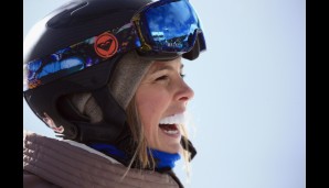 Auch mit Mundschutz hat die australische Snowboarderin Torah Bright ein bezauberndes Lächeln