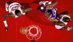 1995: Rockets (6) - Jazz (3) 3:2 - Die Rockets hatten zwar Olajuwon und Drexler, waren aber der Underdog gegen die Ultra-Kombo der Jazz, Stockton und Malone. In Spiel 5 lag Houston mit 13 zurück - und zog sich das Ding noch! Am Ende stand der Repeat.