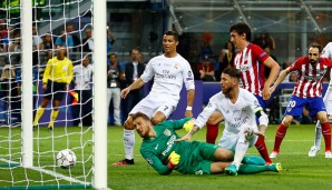 Die Konsequenz: Das 1:0 durch Sergio Ramos aus abseitsverdächtiger Position