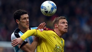 Auch ein Deutscher darf sich besonders über Burnleys Aufstieg freuen: Der Ex-Karlsruher Rouwen Hennings spielt nächstes Jahr Premier League