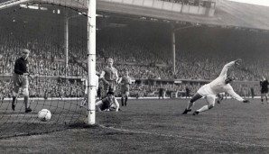 Den fünften Titel in Folge machen Puskas (4 Tore) und Di Stefano (3) 1960 mit dem zur Legende gewordenen 7:3 gegen Eintracht Frankfurt in Glasgow perfekt