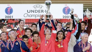 Bis zum Jahr 2001 galt bei den Jüngsten noch die Altersgrenze von 16 Jahren. Das letzte Turnier in diesem Modus gewannen die Spanier. Ein gewisser Fernando Torres traf zum 1:0-Siegtreffer gegen Frankreich
