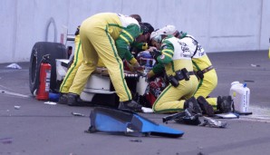 Alex Tagliani traf das Auto bei Höchstgeschwindigkeit seitlich an der Nase, die zerbarst. Die Mediziner retten Zanardis Leben, doch die Beine verlor er