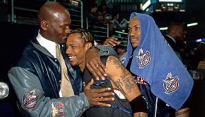 Von 2000 bis 2010 war Iverson in jedem Jahr Allstar, zweimal wurde er zum Allstar Game MVP ernannt. In Washington 2001 hatten Michael Jordan und Stephon Marbury sichtlich ihren Spaß mit A.I.