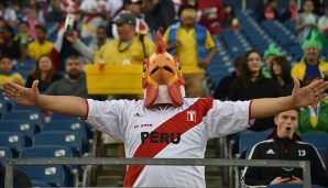 ...Peru wirft mit einem 1:0-Sieg überraschend Brasilien raus. Nach der Selecao kräht bei der Copa nun übrigens kein Hahn mehr