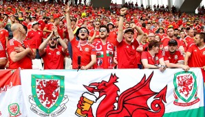WALES - SLOWAKEI (2:1): Erstmals seit 1958 nimmt Wales wiedermal an einem Turnier teil - die Euphorie ist dementsprechend groß