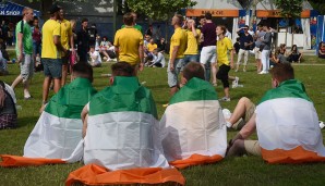 We are watching you! Irlands Fans lassen die schwedischen Kontrahenten nicht aus den Augen