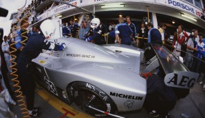 Der Sauber-Mercedes C9 gewinnt die 24 Stunden von Le Mans erstmals 1989: Doppelsieg mit den Fahrertrios Jochen Mass/Manuel Reuter/Stanley Dickens und Mauro Baldi/Kenneth Acheson/Gianfranco Brancatelli