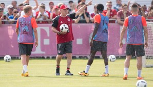 Sieht in den Bayern-Trainingsklamotten schon ganz lässig aus, der Carlo