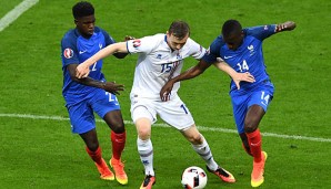 Im Viertelfinale wurde die Hürde noch einmal höher - und diesmal konnte Island nicht mehr drüber springen. Gastgeber Frankreich schoss die Kulttruppe mit 5:2 durch die Wand und beendete den beeindruckenden Erfolgslauf
