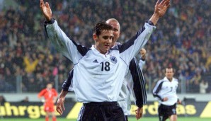 In Kaiserslautern wurde er auch zum A-Nationalspieler, ohne je für irgendeine Jugendauswahl des DFB gespielt zu haben. Am 24. März 2001 feierte er sein Debüt und erzielte gegen Albanien gleich ein Tor