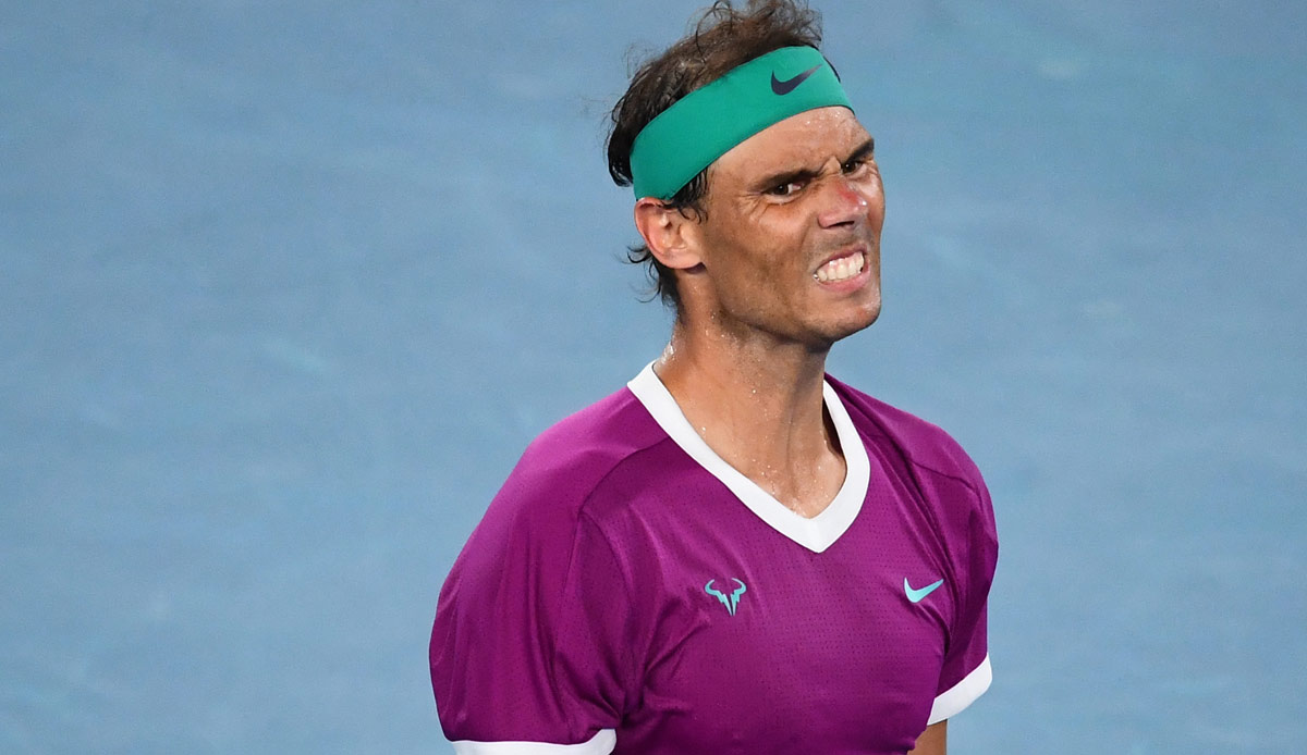 Rafael Nadal hat es geschafft! Der Spanier hat zum zweiten Mal in seiner Karriere die Australian Open gewonnen - und gleichzeitig seinen 21. Grand Slam geholt. Das wird einem Schweizer und einem Serben gar nicht gefallen. Wir zeigen das All-Time-Ranking.