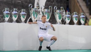 Platz 13, Karim Benzema (35 Mio., Real Madrid): 21 war der Franzose, als er von Lyon nach Spanien wechselte. Inzwischen sind's bekanntlich elf Henkelpötte