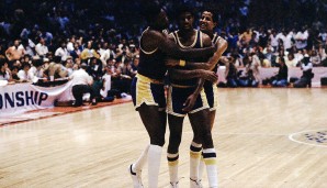 In Spiel 6 spielte Johnson wegen einer Verletzung von Kareem Abdul-Jabbar auf Center und führte die Lakers mit einer Leistung für die Ewigkeit zur Meisterschaft. Der Rookie wurde Finals-MVP