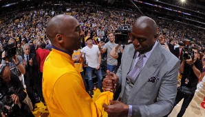 Schon vor seiner Amtseinführung kündigte Magic an, dass er sich für Kobe Bryant eine größere Rolle in der Franchise wünscht. Kobes Agent, Rob Pelinka, wird zudem voraussichtlich neuer GM der Lakers
